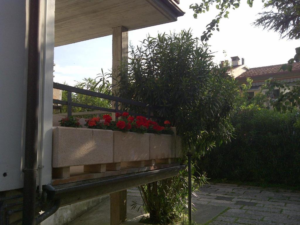 B&B Villa Lina Дезенцано-дель-Гарда Экстерьер фото